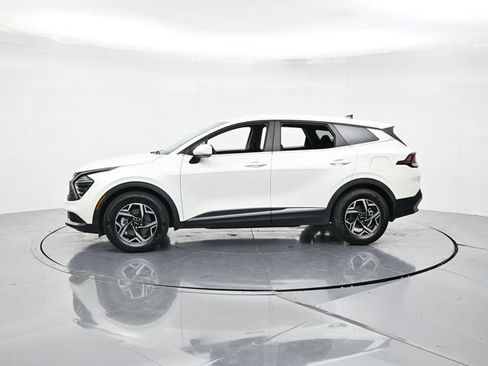 Used 2024 Kia Sportage LX FWD image 6