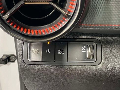 Used 2025 Chevrolet Equinox RS w/ Safety and Technology Package FWD image 19