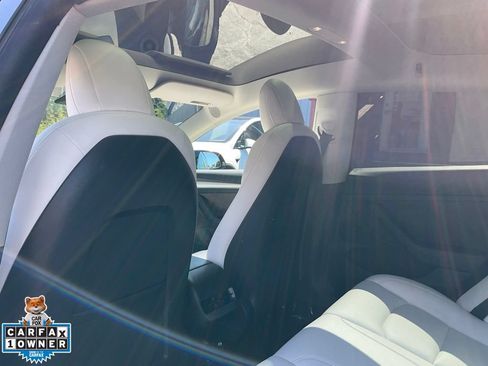Used 2022 Tesla Model 3 Long Range AWD/4WD image 29
