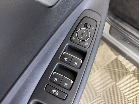 Used 2023 Hyundai Santa Fe SE image 28