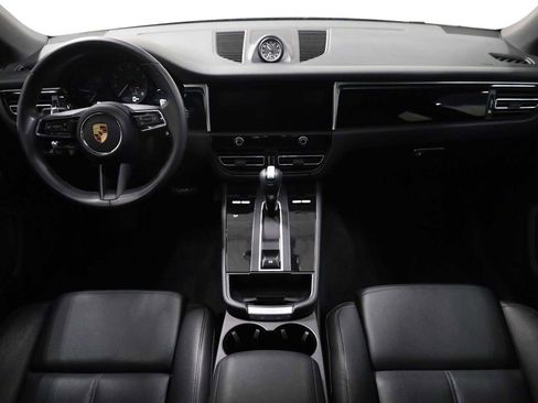 Used 2023 Porsche Macan Turbo image 26