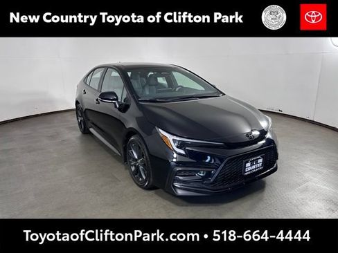 Used 2023 Toyota Corolla SE w/ Carpet Mat Package (TMS) FWD image 1