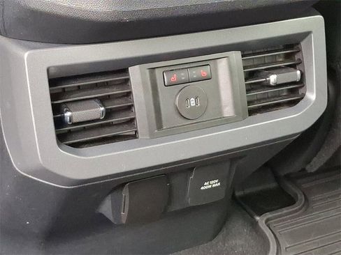 Certified 2024 Ford F250 Lariat w/ Lariat Ultimate Package image 10