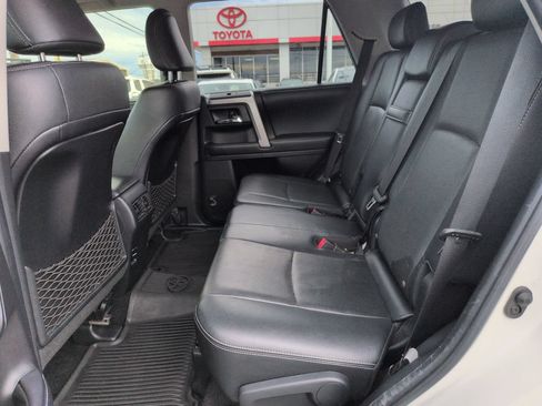 Used 2018 Toyota 4Runner Limited AWD/4WD image 25