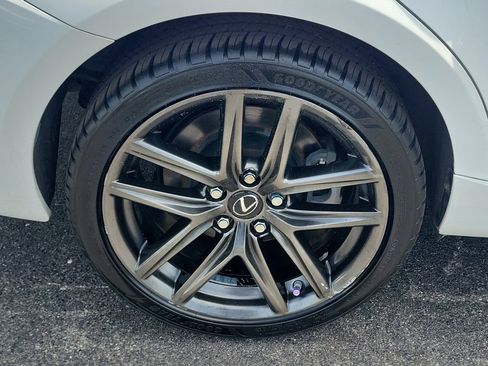 Used 2016 Lexus IS 200t RWD image 7