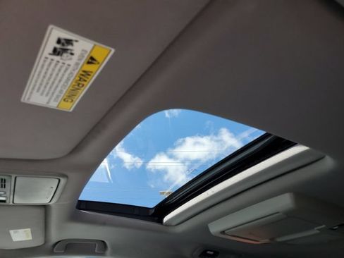 Used 2023 Honda Odyssey Elite image 37