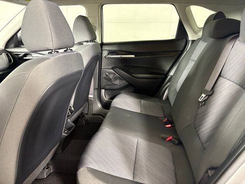 New 2026 Kia Seltos LX FWD image 32