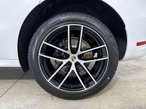 New 2026 Porsche Macan AWD/4WD image 14