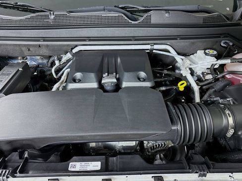 Certified 2024 Chevrolet Colorado Z71 w/ Z71 Convenience Package 2 AWD/4WD image 33