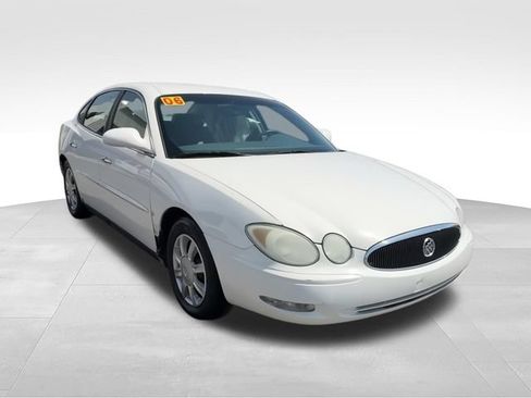 Used 2006 Buick LaCrosse CX FWD image 2
