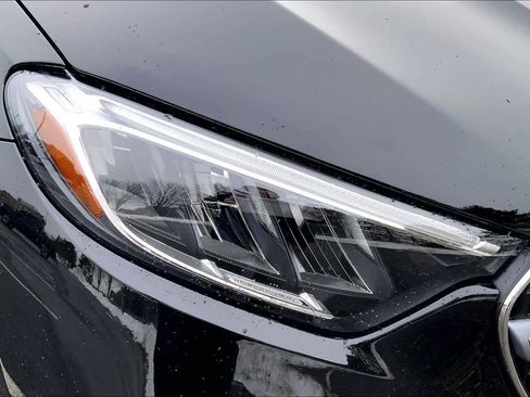 New 2026 Mercedes-Benz GLC 300 4MATIC image 17