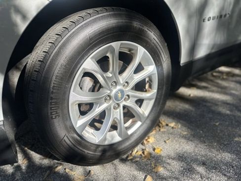 Used 2018 Chevrolet Equinox LT image 9