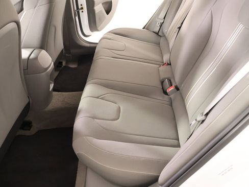 Certified 2026 Hyundai Elantra Sport FWD image 11