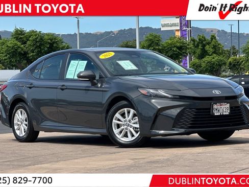 Certified 2025 Toyota Camry XLE AWD/4WD image 1
