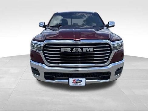 Used 2025 RAM 1500 Laramie AWD/4WD image 9