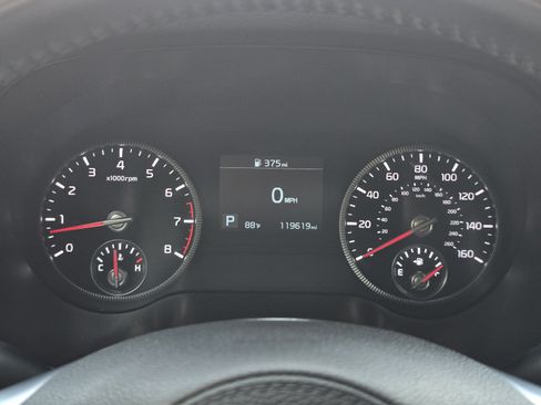 Used 2020 Kia Telluride LX FWD image 18