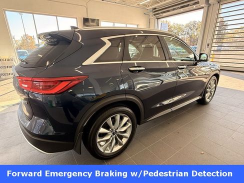 Used 2022 INFINITI QX50 Essential image 7