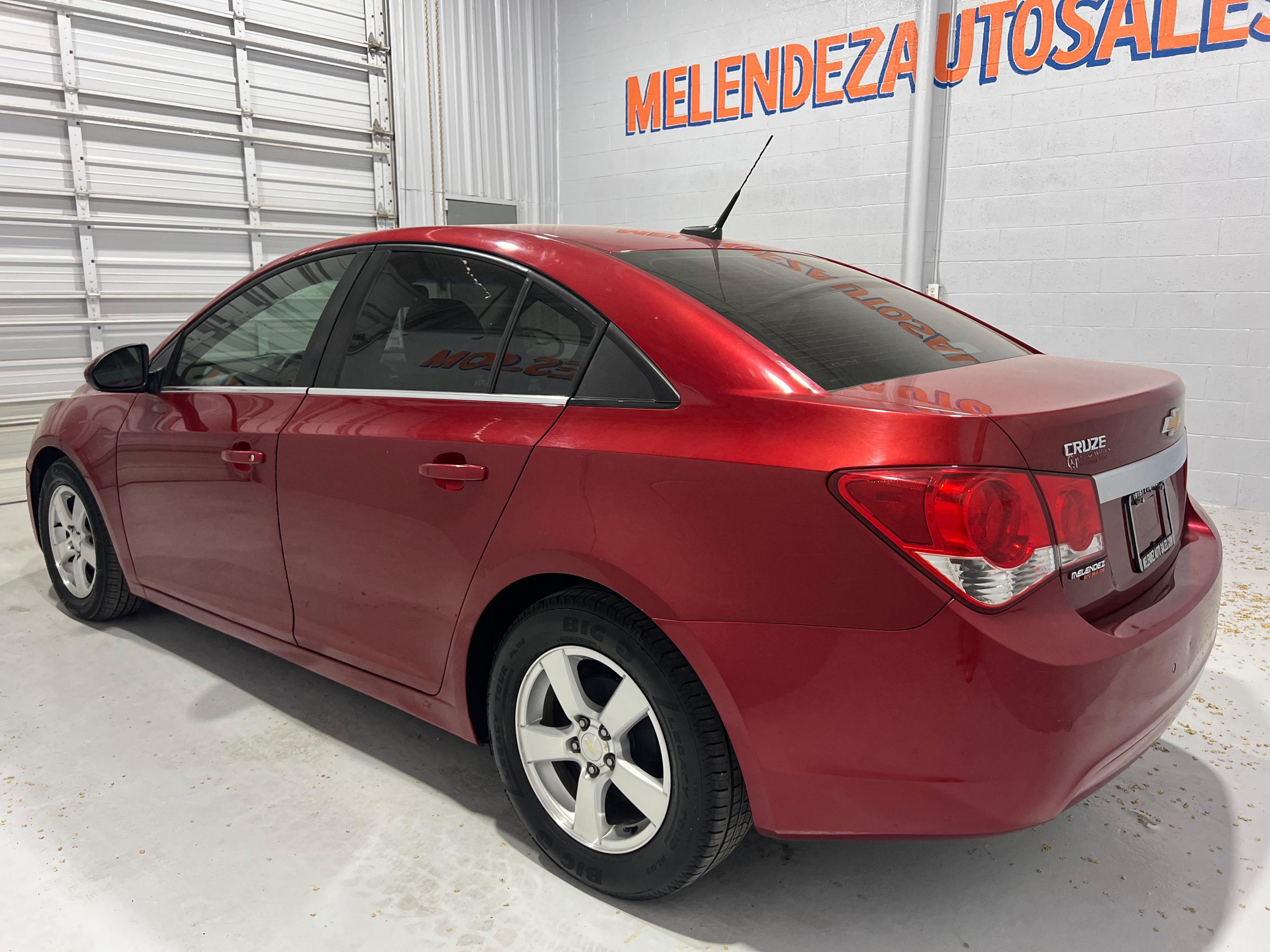Used 2013 Chevrolet Cruze LT w/ Enhanced Safety Package FWD image 3
