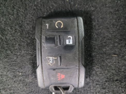 Used 2020 Chevrolet Tahoe LS AWD/4WD image 32