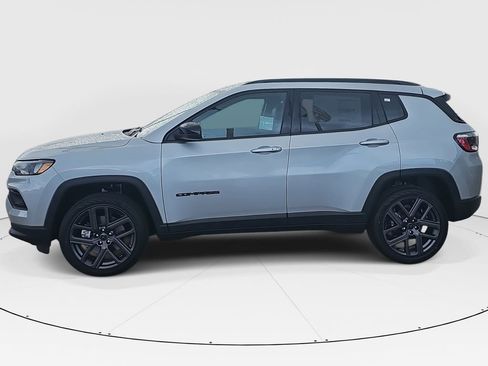 New 2026 Jeep Compass Latitude image 6