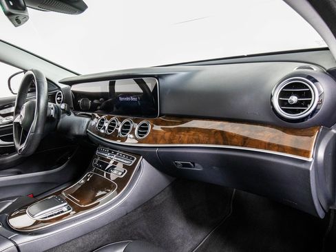 Used 2023 Mercedes-Benz E 350 Sedan image 18