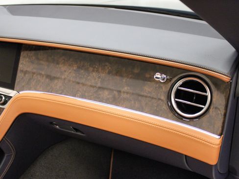 New 2026 Bentley Continental GTC image 42