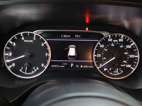 Used 2024 Nissan Rogue SV image 18