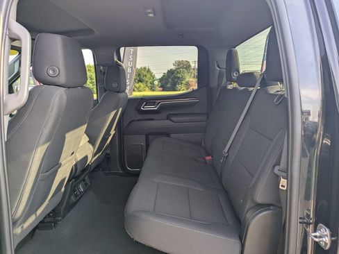Used 2025 Chevrolet Silverado 1500 LT RWD image 13