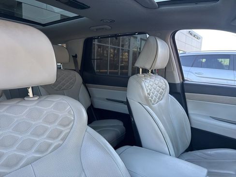 Used 2021 Hyundai Palisade Limited image 10