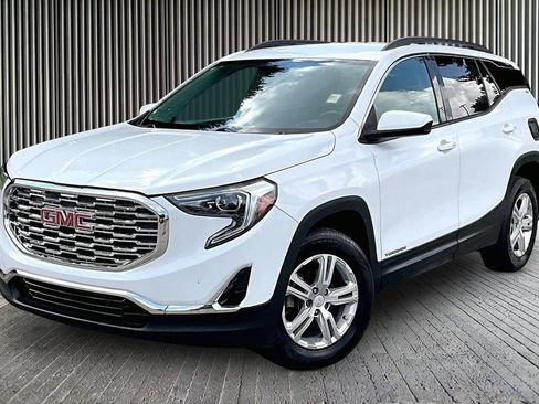 Used 2020 GMC Terrain SLT AWD/4WD image 12