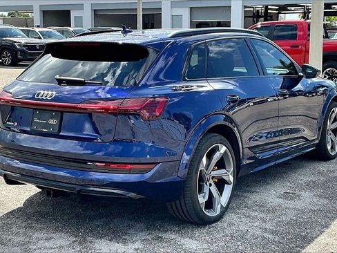 Certified 2023 Audi e-tron S Premium Plus w/ Black Optic Package image 5