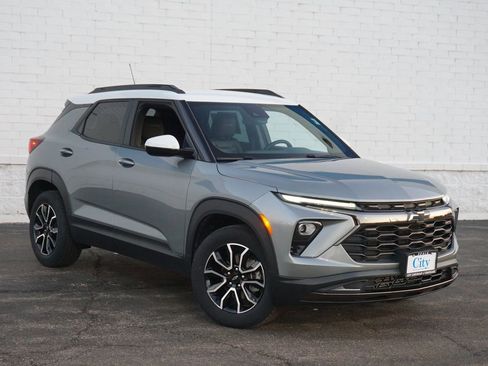 New 2025 Chevrolet TrailBlazer ACTIV FWD image 3