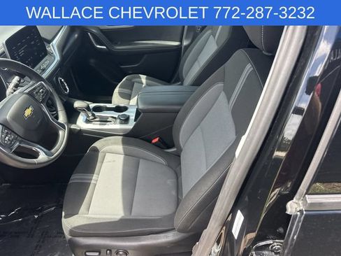 Used 2025 Chevrolet Blazer LT FWD image 17