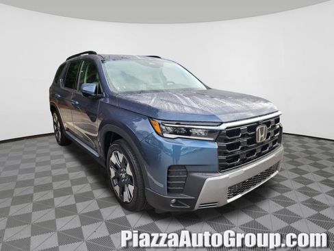 Used 2026 Honda Pilot Touring image 1