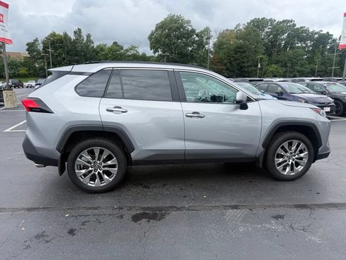 Certified 2020 Toyota RAV4 Limited w/ Limited Grade Weather Package AWD/4WD image 9