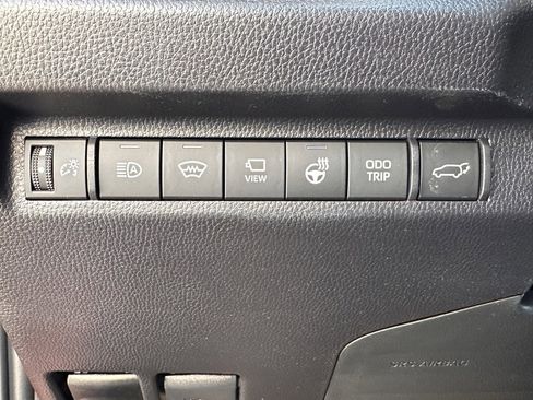 New 2025 Toyota RAV4 Limited image 28