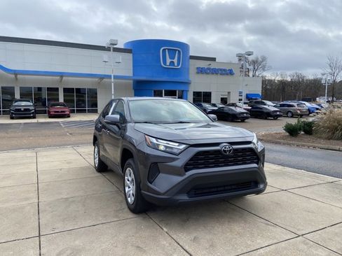 Used 2025 Toyota RAV4 LE image 2