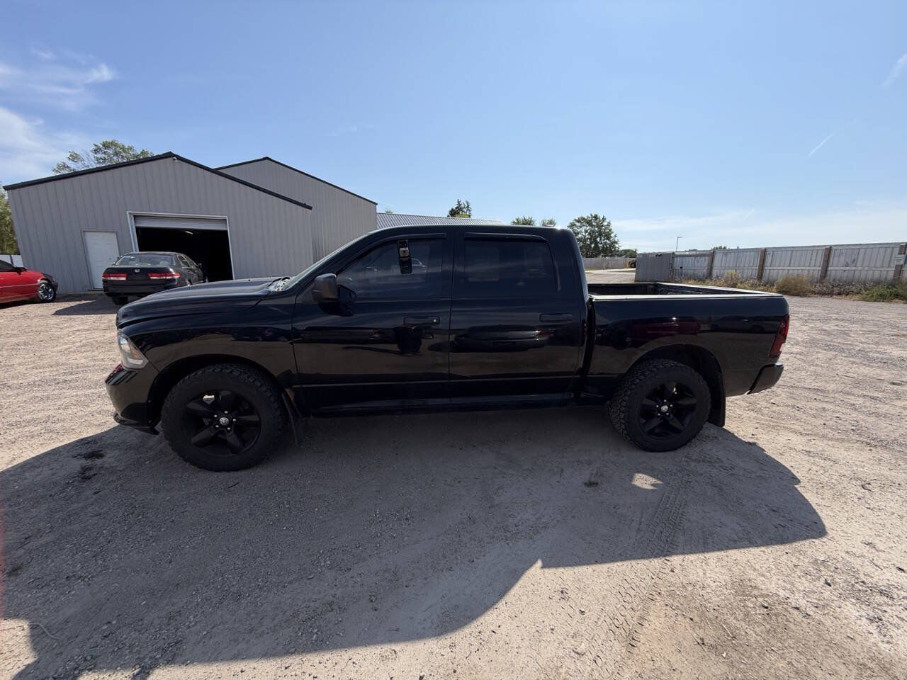 Used 2014 RAM 1500 Express w/ Black Ram 1500 Express Group AWD/4WD image 2