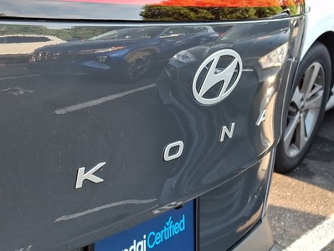 Certified 2025 Hyundai Kona SEL AWD/4WD image 30