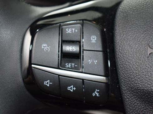 Used 2023 Ford Escape Platinum image 18