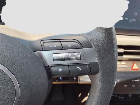 Used 2025 Hyundai Sonata SEL FWD image 28