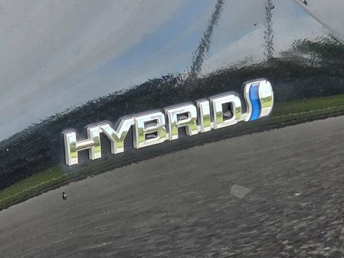 Used 2016 Toyota Prius Two FWD image 27