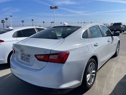 Used 2018 Chevrolet Malibu LT image 4