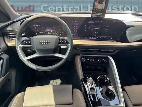 New 2025 Audi Q5 Premium Plus image 27