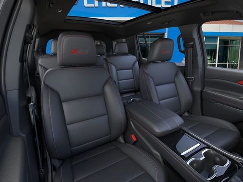 New 2026 Chevrolet Traverse Z71 w/ Driver Confidence Package image 16