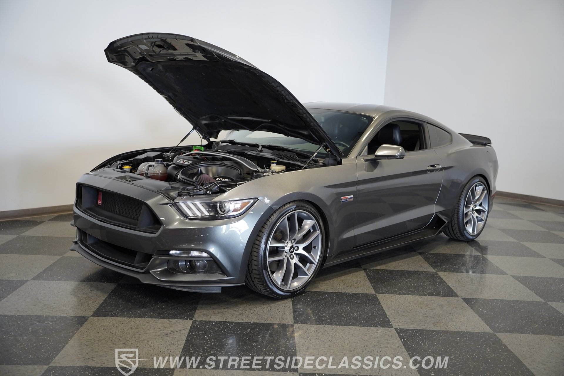 Used 2016 Ford Mustang GT Premium RWD image 40