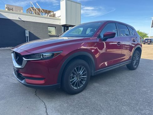 Used 2019 MAZDA CX-5 Touring image 2