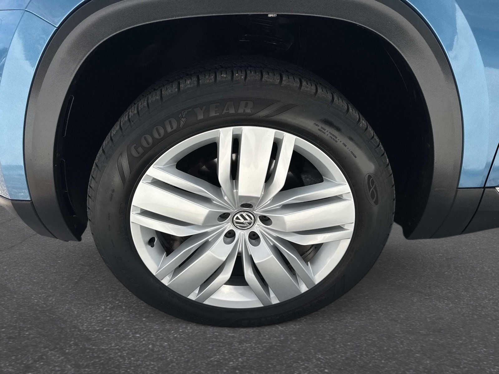 Used 2019 Volkswagen Atlas SEL FWD image 10