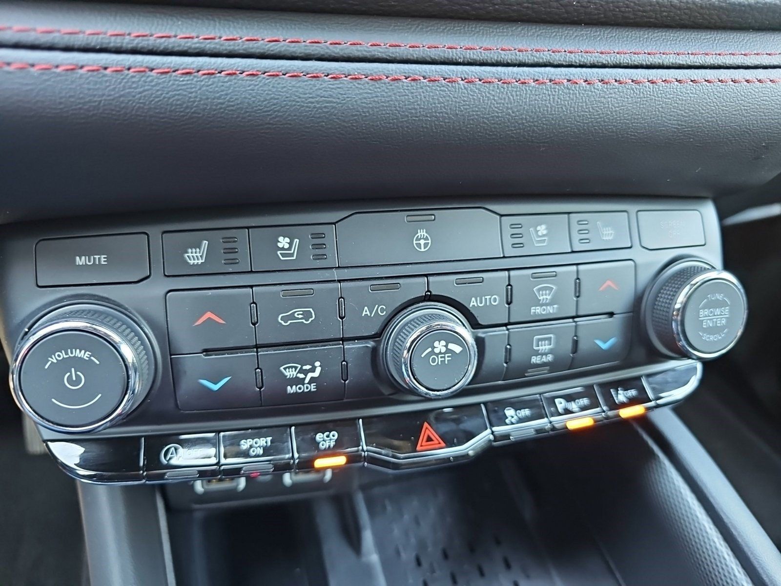Used 2025 Dodge Durango GT AWD/4WD image 21