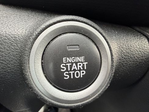 Used 2018 Hyundai Kona SEL image 30